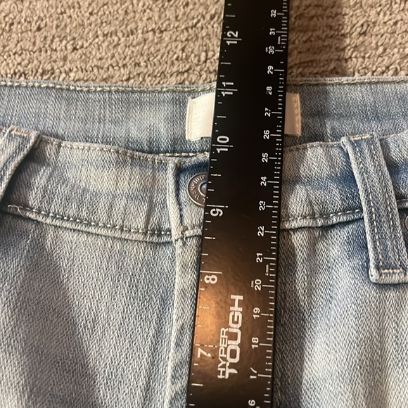 Seven for all Mankind mid Roll Light wash Women’s Shorts SZ 28 - Picture 9 of 10